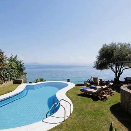 Alia, Your Modern Beachfront Escape