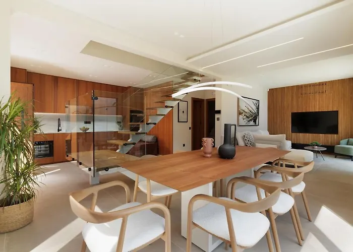 别墅 Alia, Your Modern Beachfront Escape *