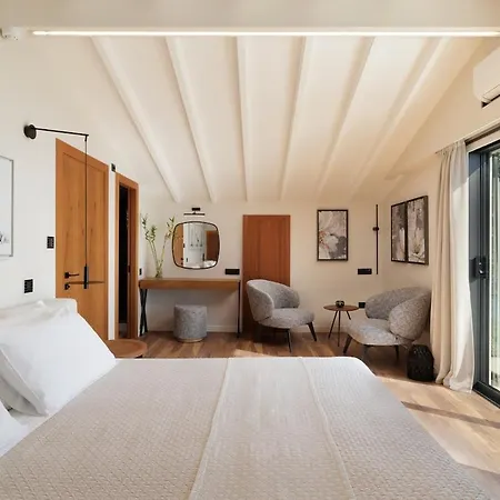 Alia, Your Modern Beachfront Escape Benitses (Corfu)