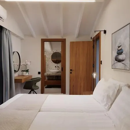Alia, Your Modern Beachfront Escape ヴィラ