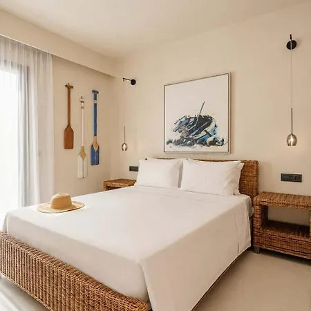 Alia, Your Modern Beachfront Escape ヴィラ *