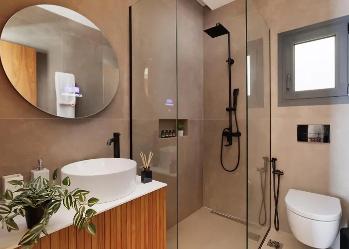 Alia, Your Modern Beachfront Escape Villa Benitses (Corfu)