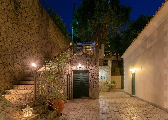 Villa Alia, Your Modern Beachfront Escape Benitses (Corfu)