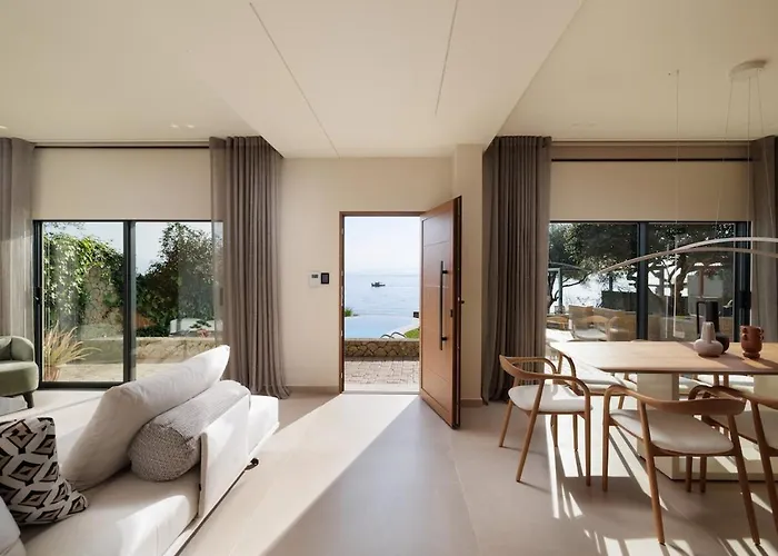 Villa Alia, Your Modern Beachfront Escape Benitses (Corfu)